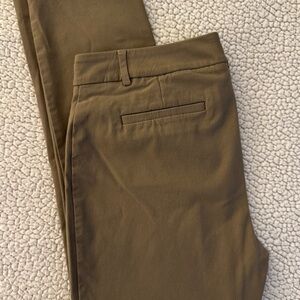 Women’s Brown Stretch Van Heusen Slacks Size 14